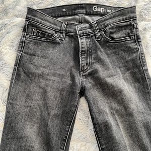 Women's Gap 1969 Straight Leg Jeans